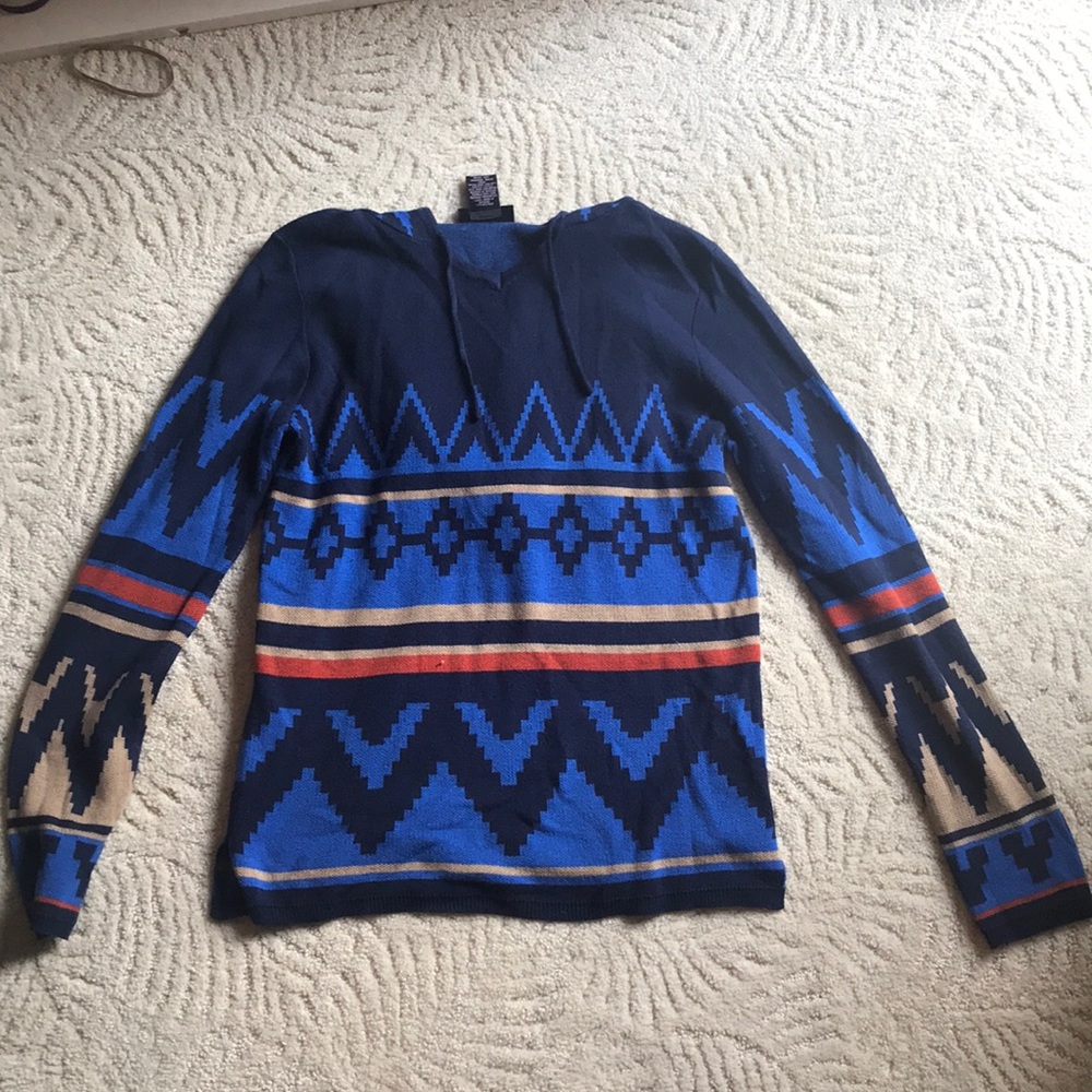 Hooded blue print sweater